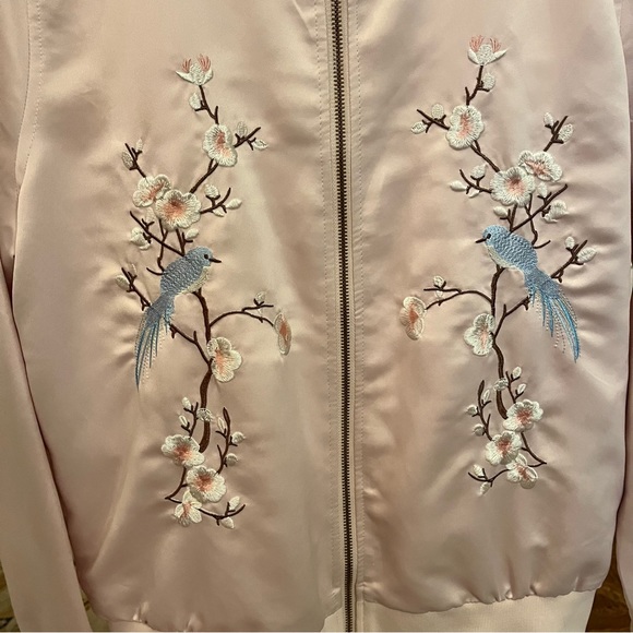 Pale Pink Embroidered Bomber Jacket Birds Flowers - Picture 3 of 8